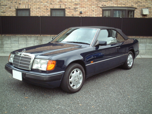 品 1/43 メルセデスベンツ W124 500E 1990 ブラック
